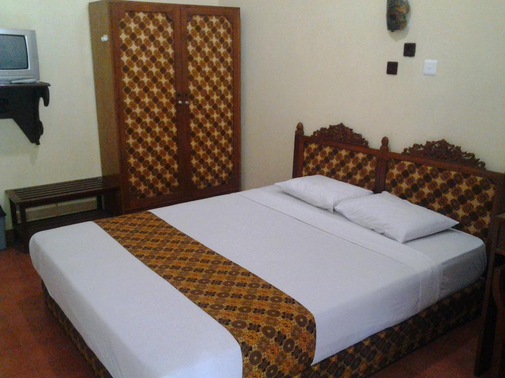Hotel Istana Batik Ratna Yogyakarta Esterno foto